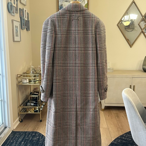 Miu Miu Single-Breasted Tartan coat cut for a oversized fit Lapel collar size 40 - Picture 11 of 16